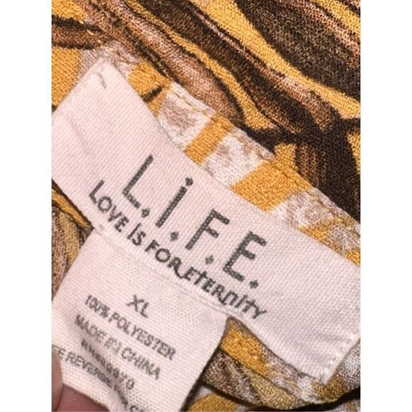 Beautiful women L.I.F.E. Love is for Eternity Button Front V-Neck Blouse Gold Tr - Picture 3 of 5